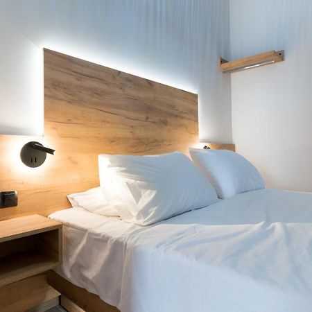 Jacuzzi Suite Piazza Dei Leoni 이라클리온 외부 사진