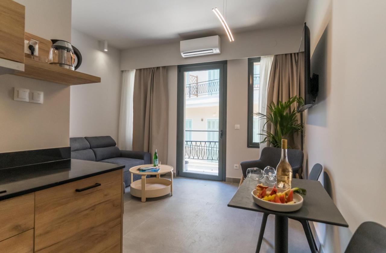 Jacuzzi Suite Piazza Dei Leoni 이라클리온 외부 사진