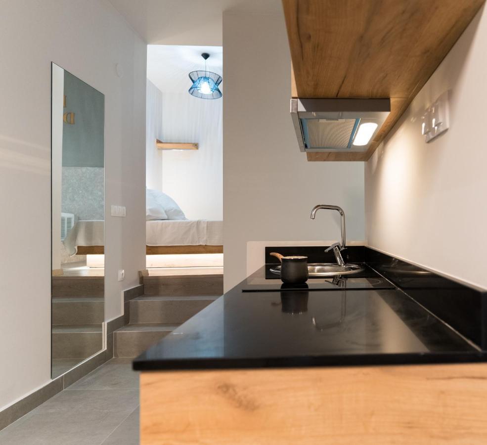 Jacuzzi Suite Piazza Dei Leoni 이라클리온 외부 사진